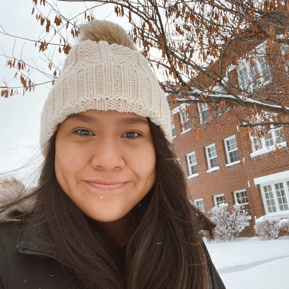 Meet your Posher, Tamara - Picture 1 of 1